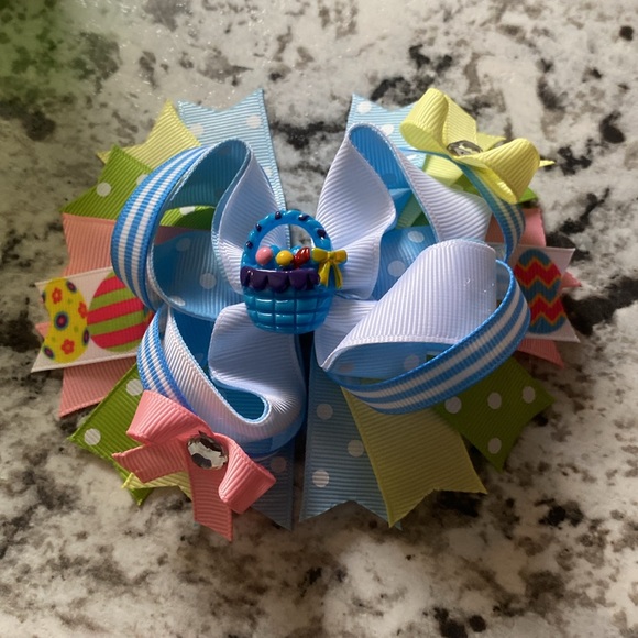 Easter Bows - Picture 2 of 4
